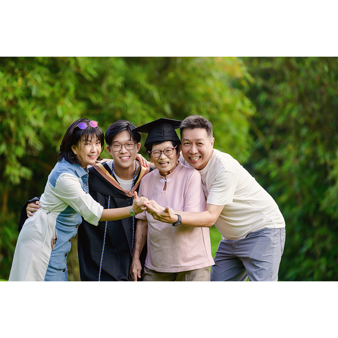 family portraits at Botanical Garden Penang