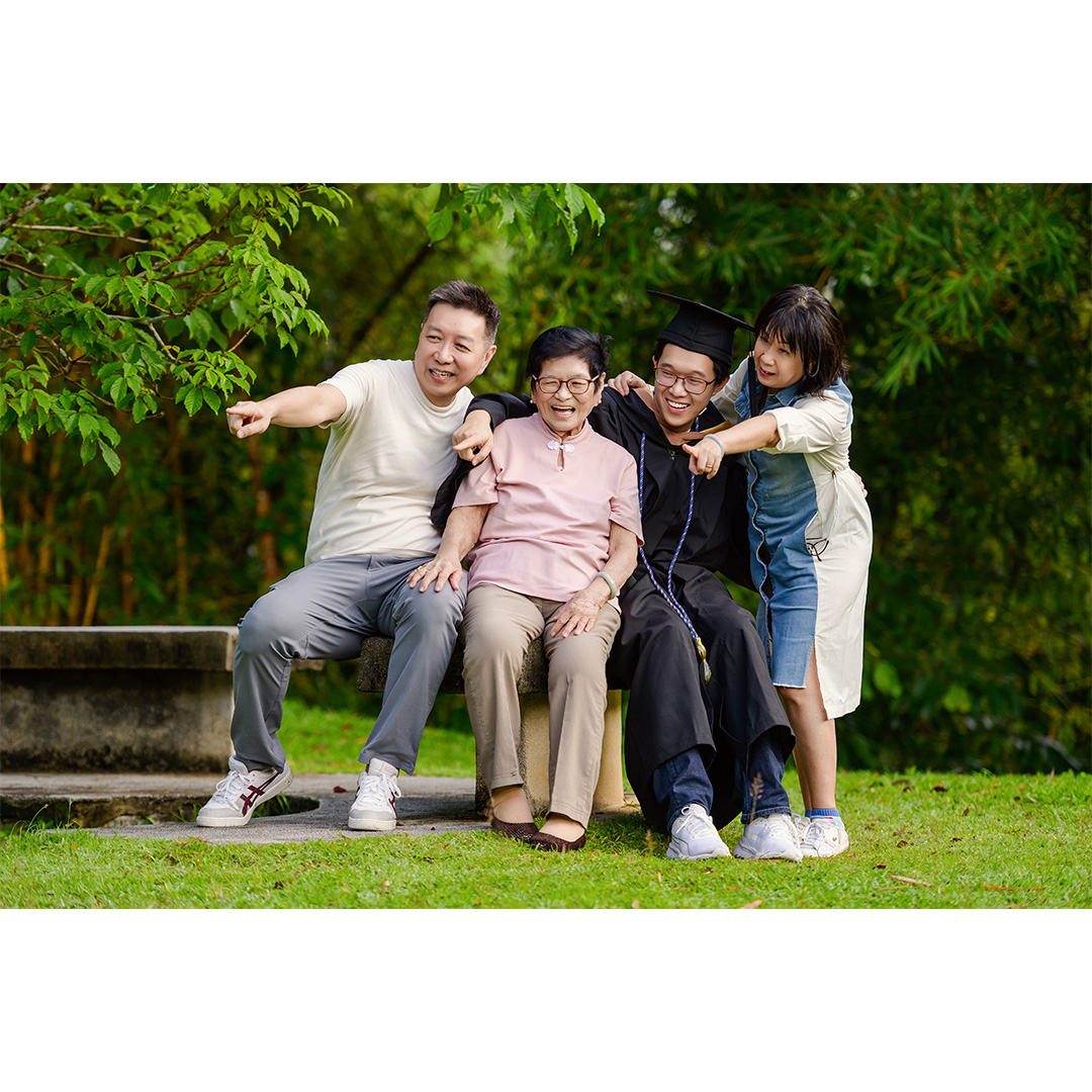 family portraits at Botanical Garden Penang