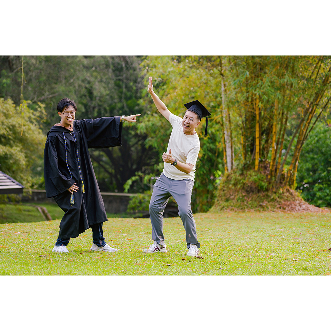 family portraits at Botanical Garden Penang