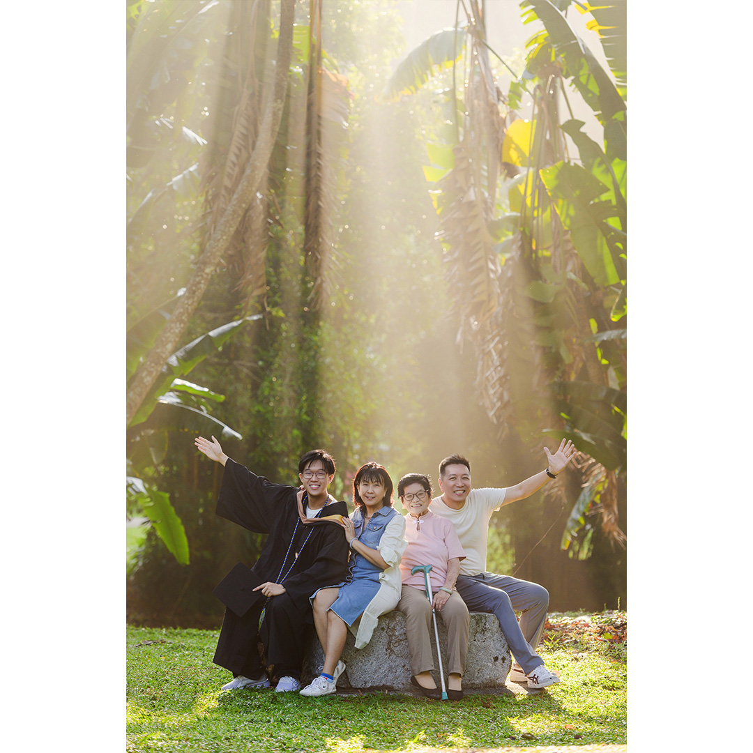 family portraits at Botanical Garden Penang